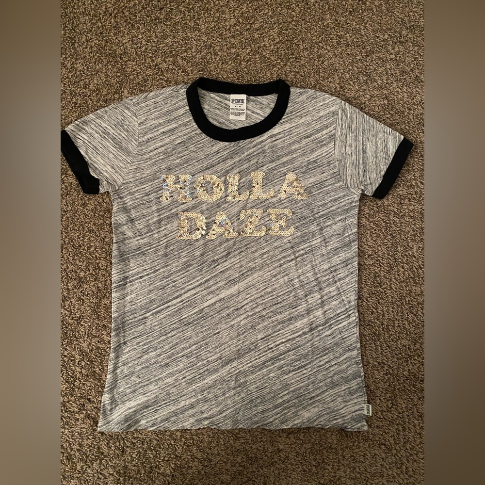 VS PINK Holiday T-Shirt - M